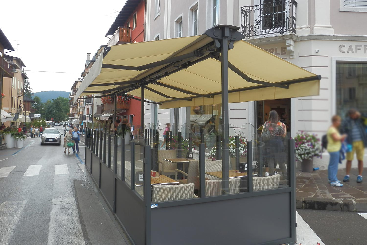 Tenda da sole per interno ed esterno a Vicenza
